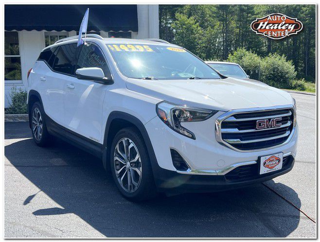 2019 GMC Terrain Image 2