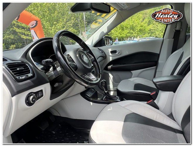 2020 Jeep Compass Image 9