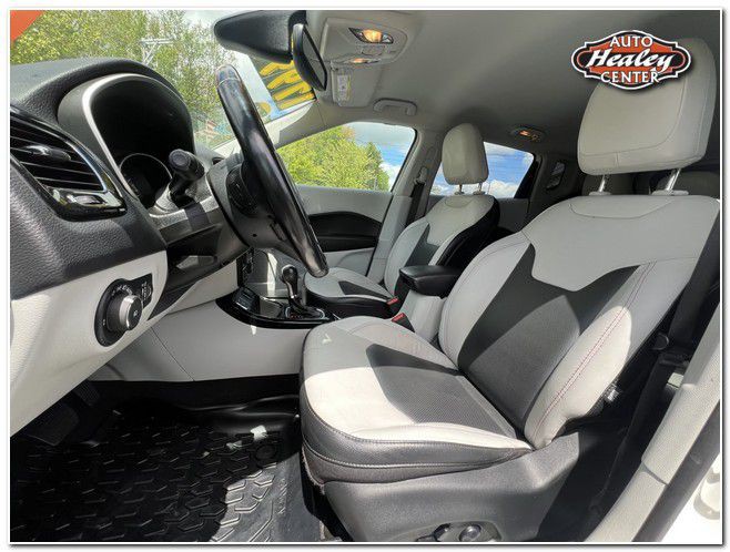 2020 Jeep Compass Image 10