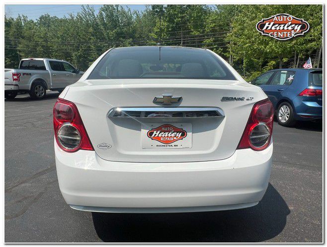 2015 Chevrolet Sonic Image 4