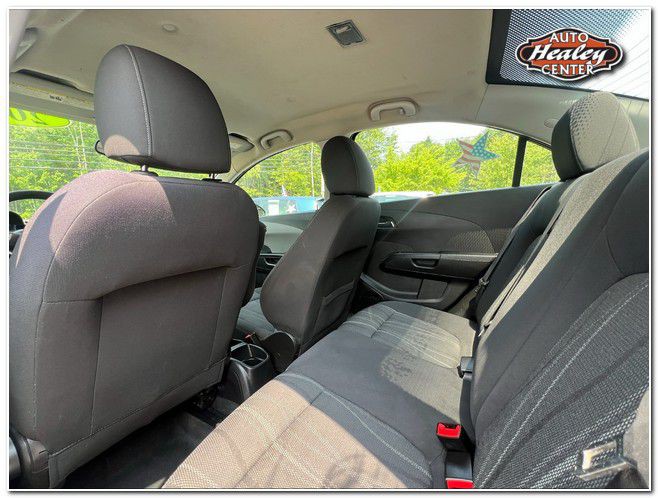 2015 Chevrolet Sonic Image 15