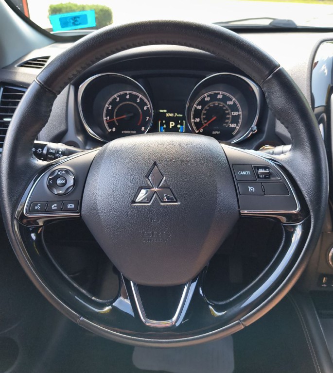 2021 Mitsubishi Outlander Image 10