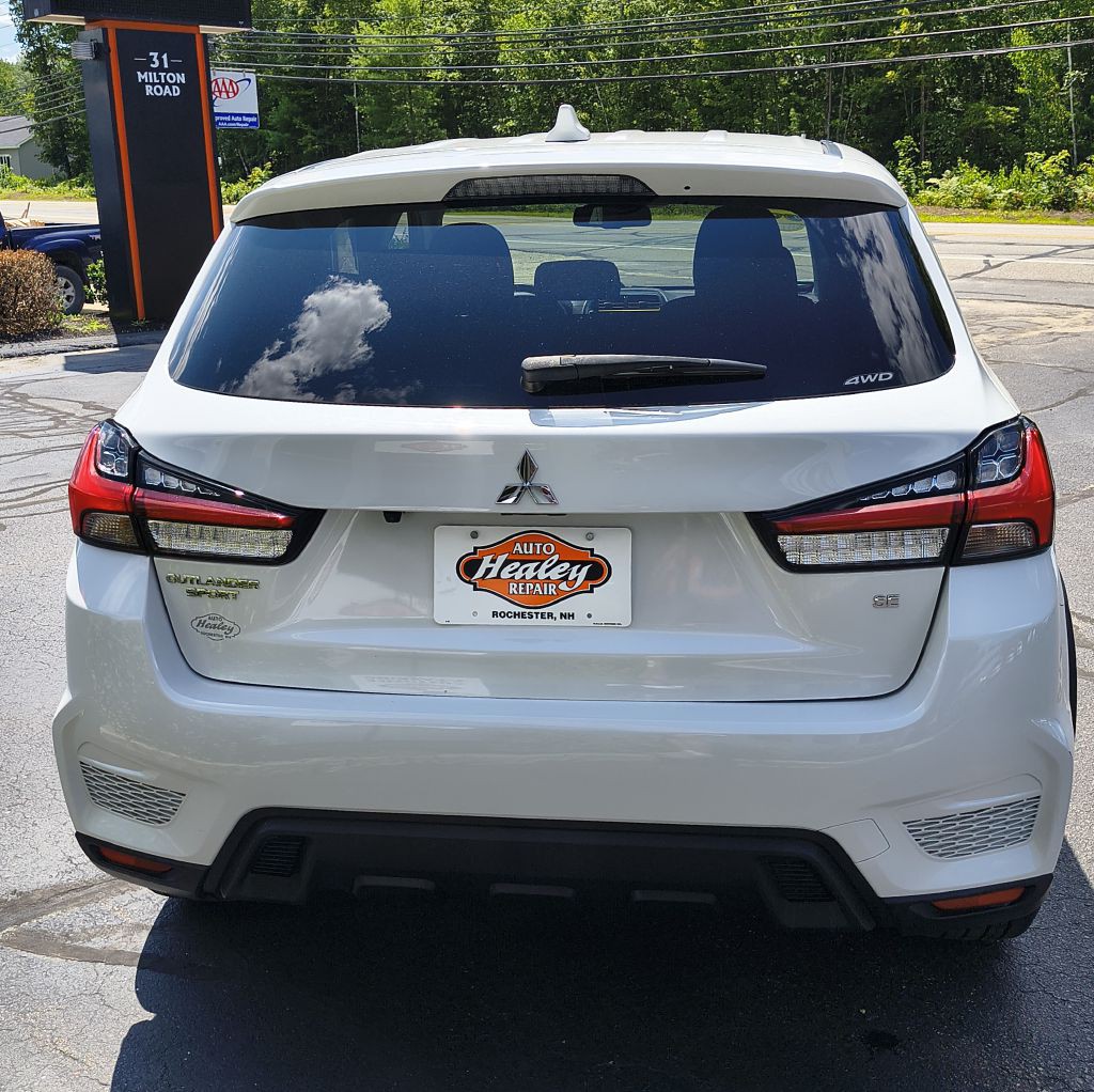 2021 Mitsubishi Outlander Image 5