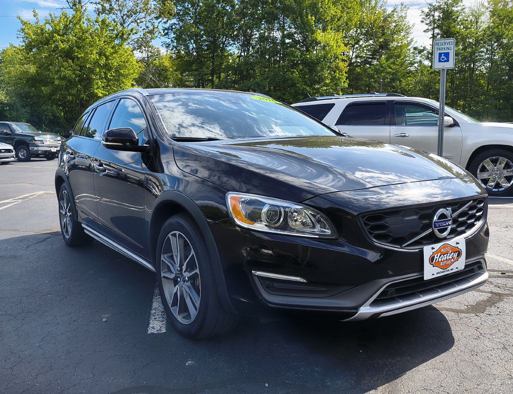 2016 Volvo V60 Image 3