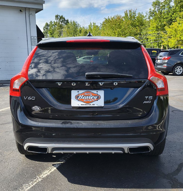 2016 Volvo V60 Image 5