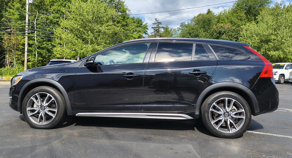 2016 Volvo V60 Image 7