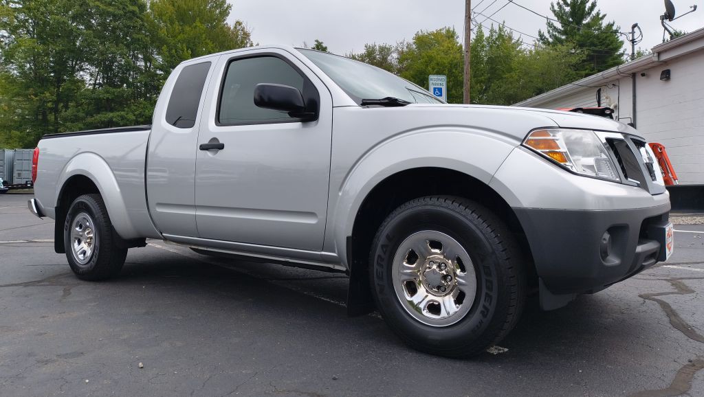 2014 Nissan Frontier Image 3