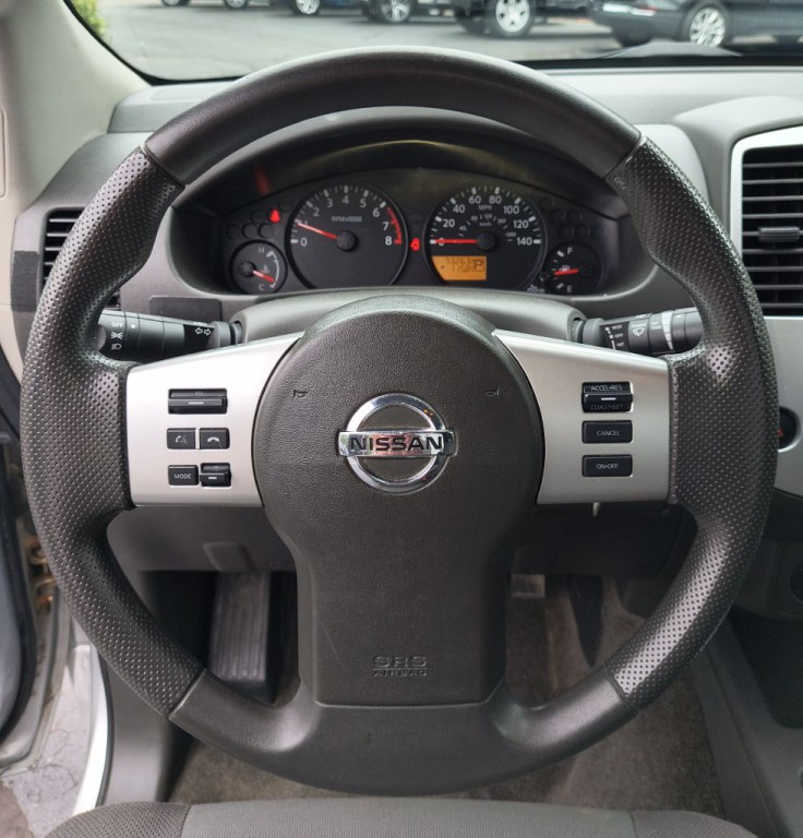 2014 Nissan Frontier Image 10