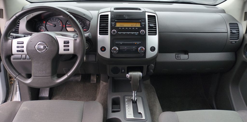 2014 Nissan Frontier Image 11