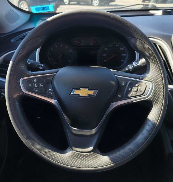 2023 Chevrolet Malibu Image 8