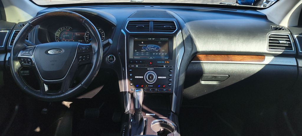 2016 Ford Explorer Image 13