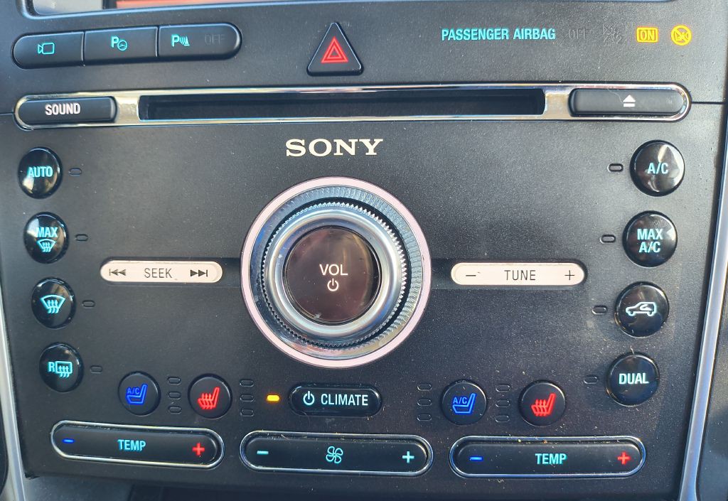 2016 Ford Explorer Image 16