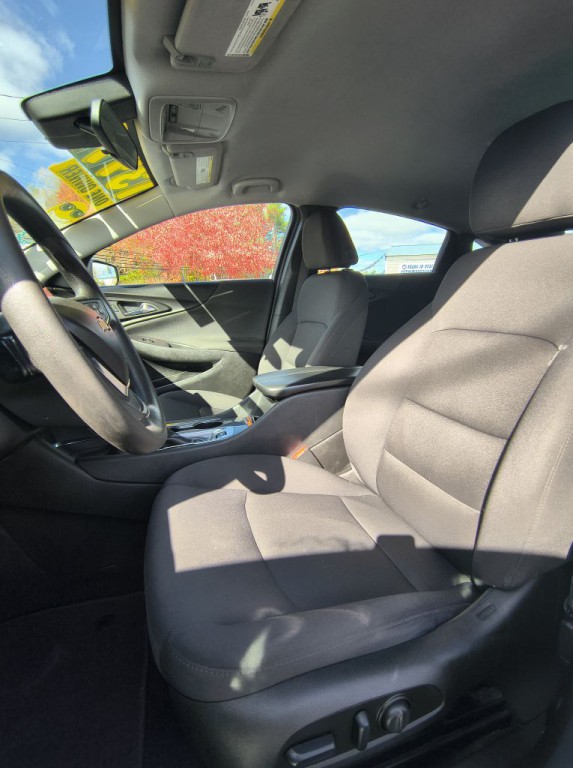 2023 Chevrolet Malibu Image 5