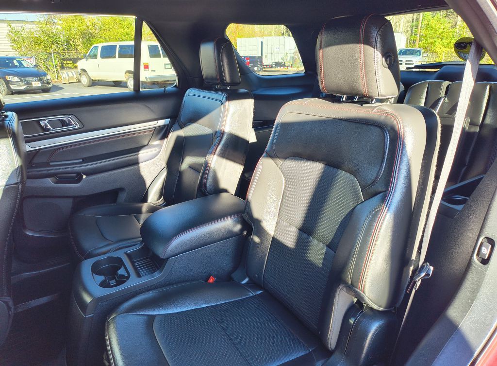 2018 Ford Explorer Image 10