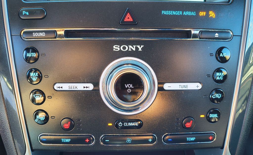 2018 Ford Explorer Image 16