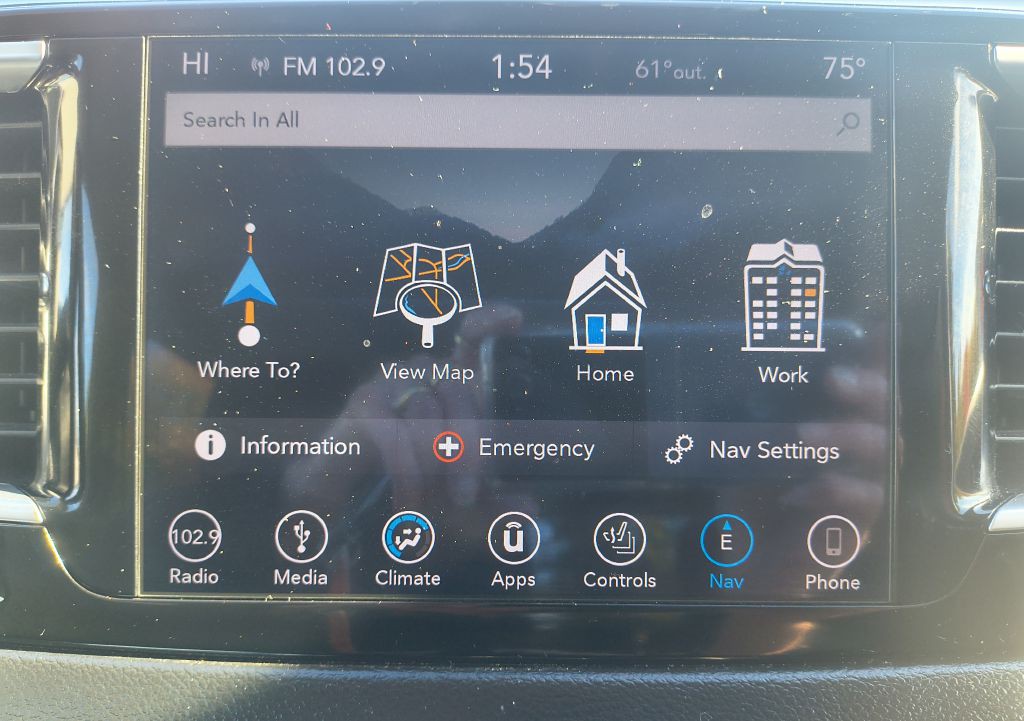 2018 Chrysler Pacifica Image 11