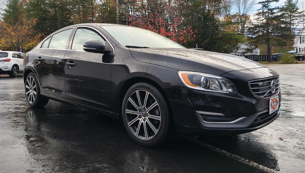 2017 Volvo S60 Image 3