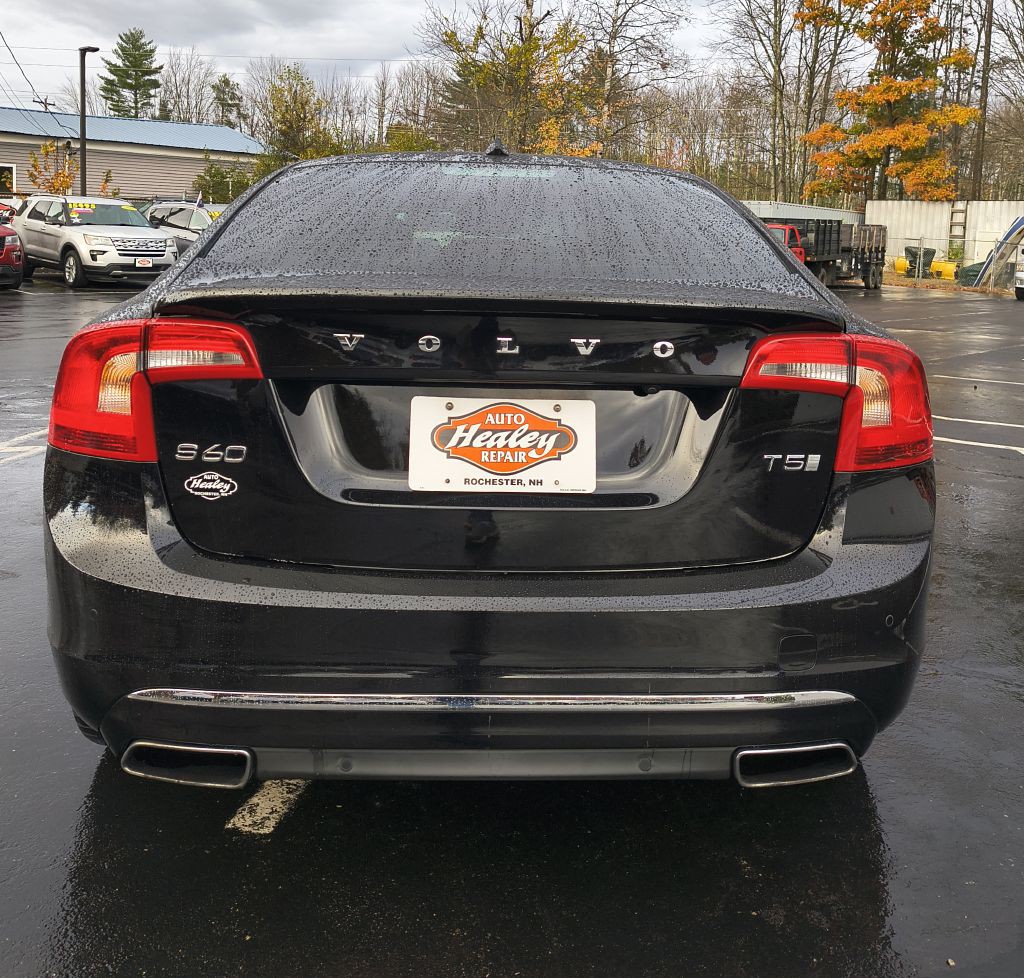 2017 Volvo S60 Image 4