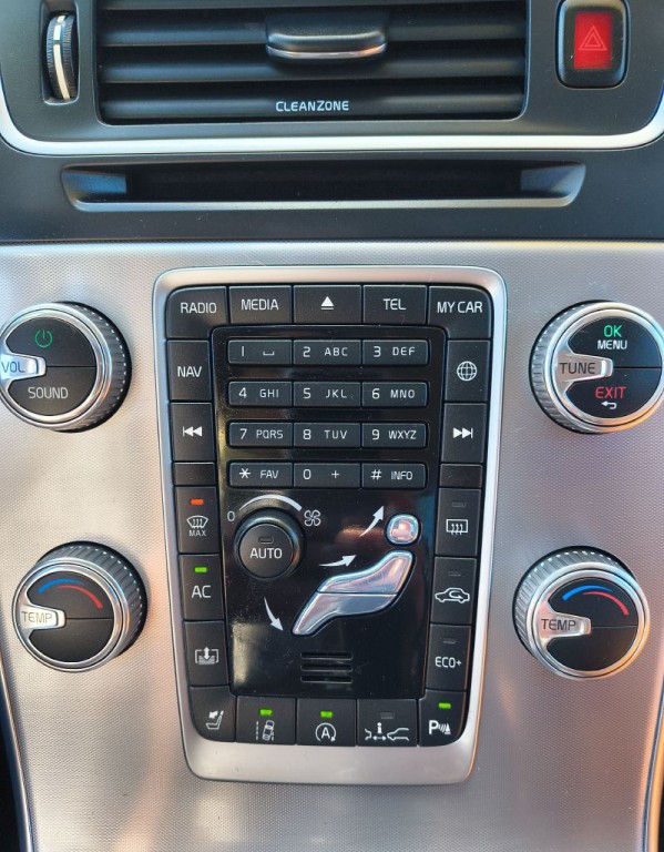 2017 Volvo S60 Image 8