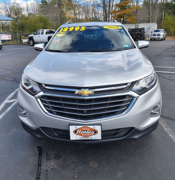 2019 Chevrolet Equinox Image 2
