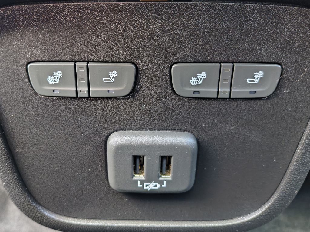 2019 Chevrolet Equinox Image 14