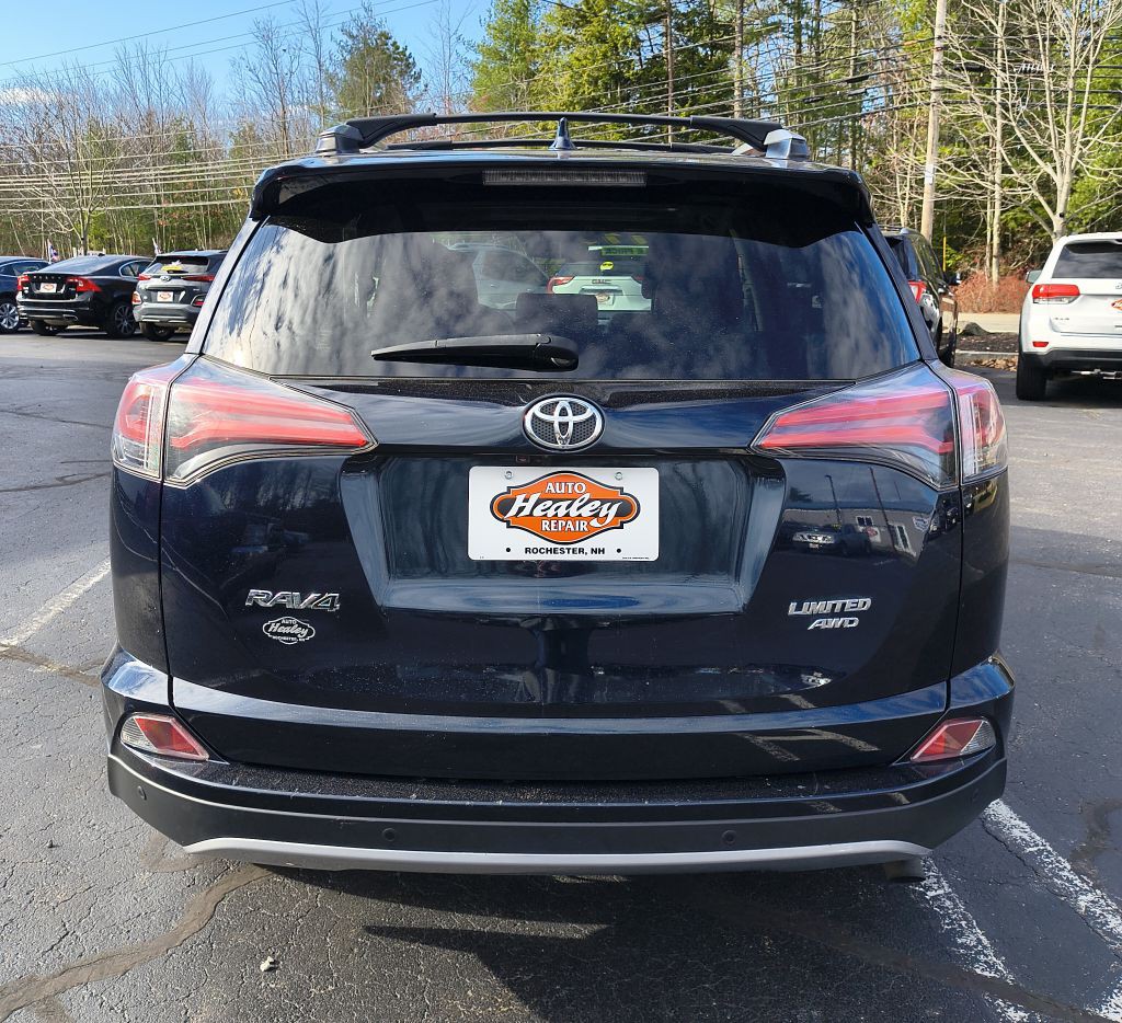 2017 Toyota Rav4 Image 5