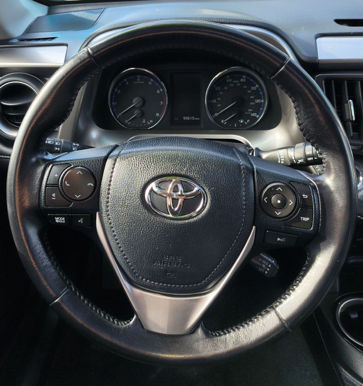 2017 Toyota Rav4 Image 12