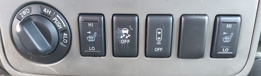 2016 Nissan Frontier Image 13