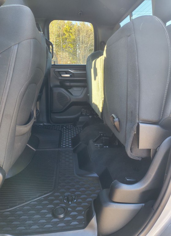 2021 RAM 1500 Image 9