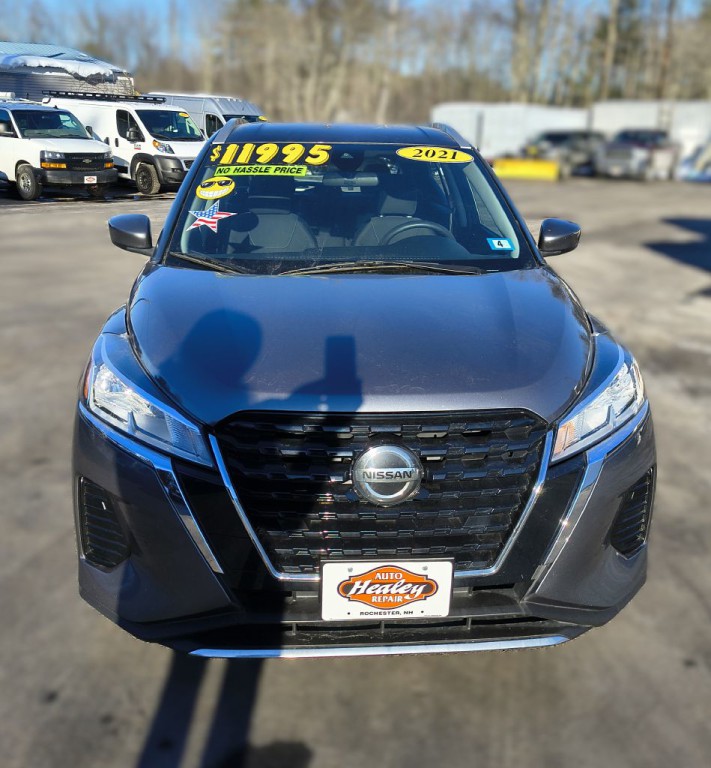 2021 Nissan Kicks Image 2