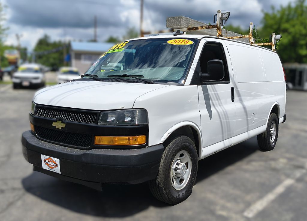 2018 Chevrolet Express Image 1