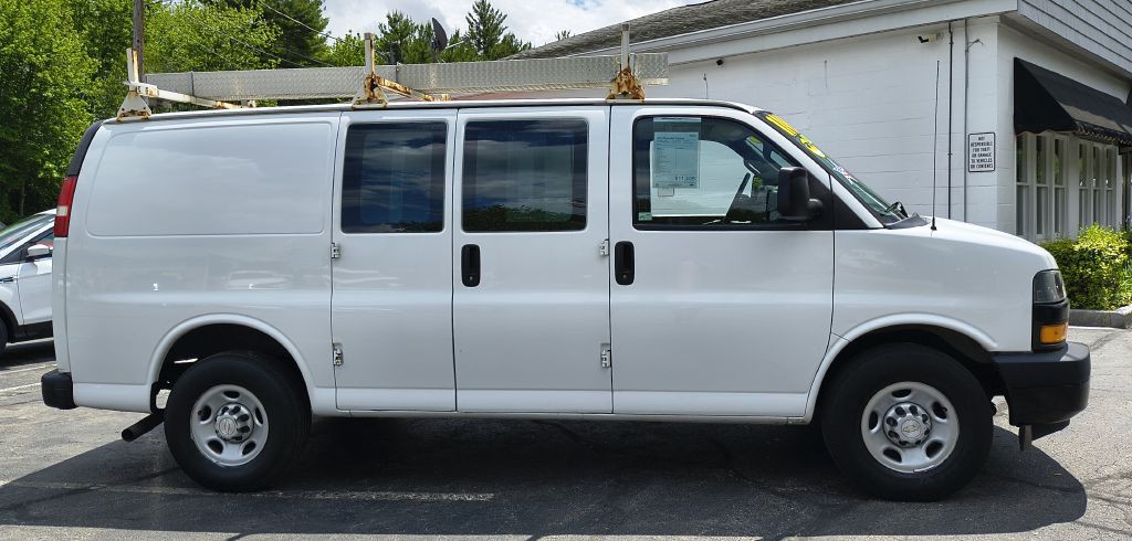 2018 Chevrolet Express Image 4