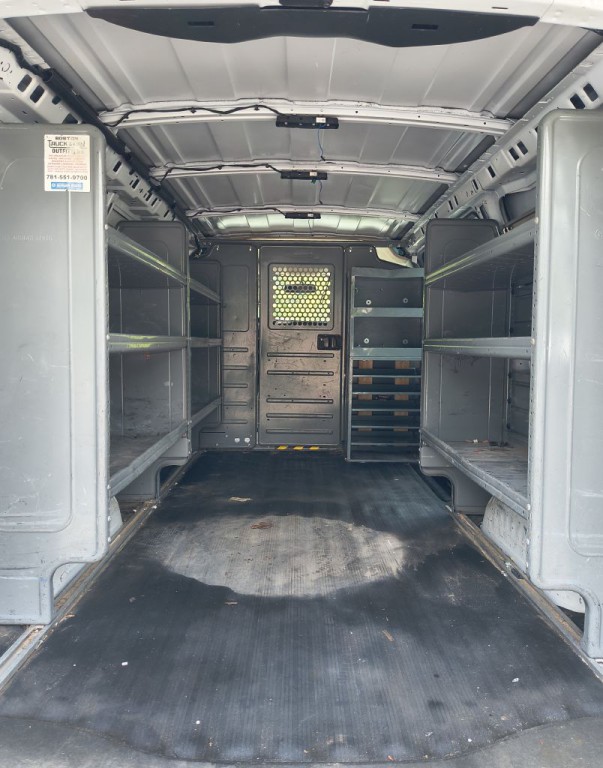 2018 Chevrolet Express Image 7