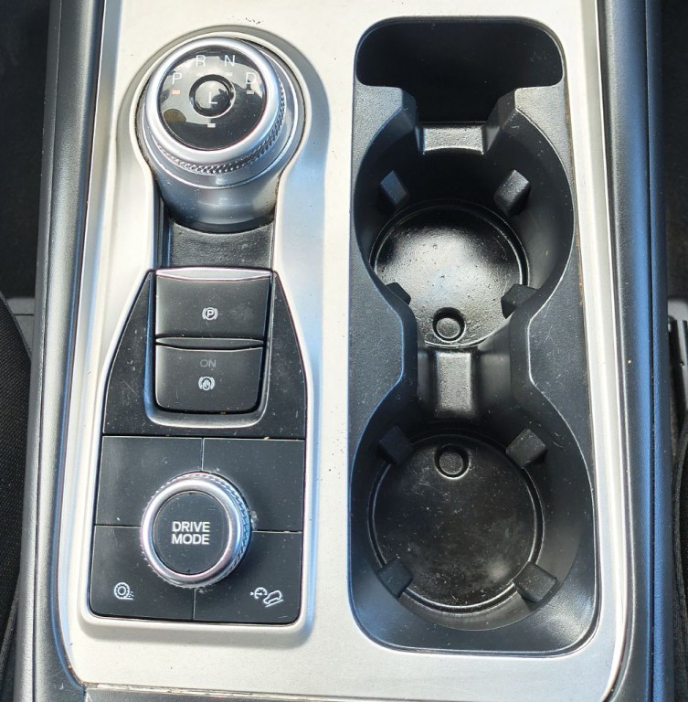 2022 Ford Explorer Image 9