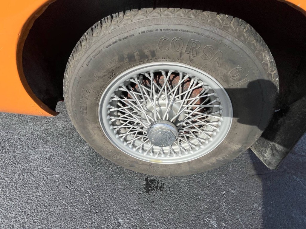 1976 MG MGB Image 10