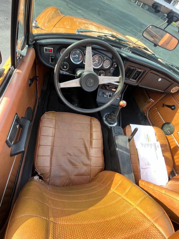 1976 MG MGB Image 11