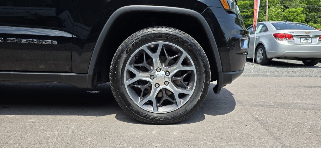 2019 Jeep Grand Cherokee Image 9