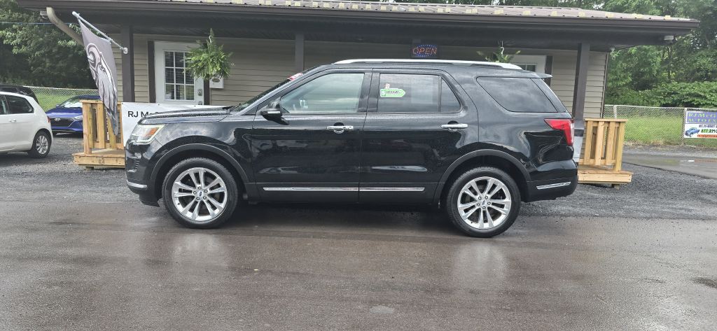 2018 Ford Explorer Image 2