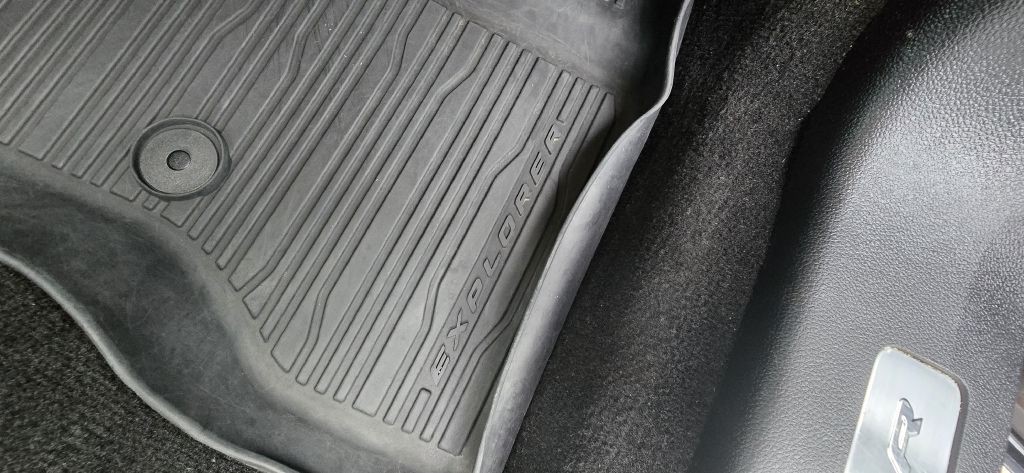 2018 Ford Explorer Image 28
