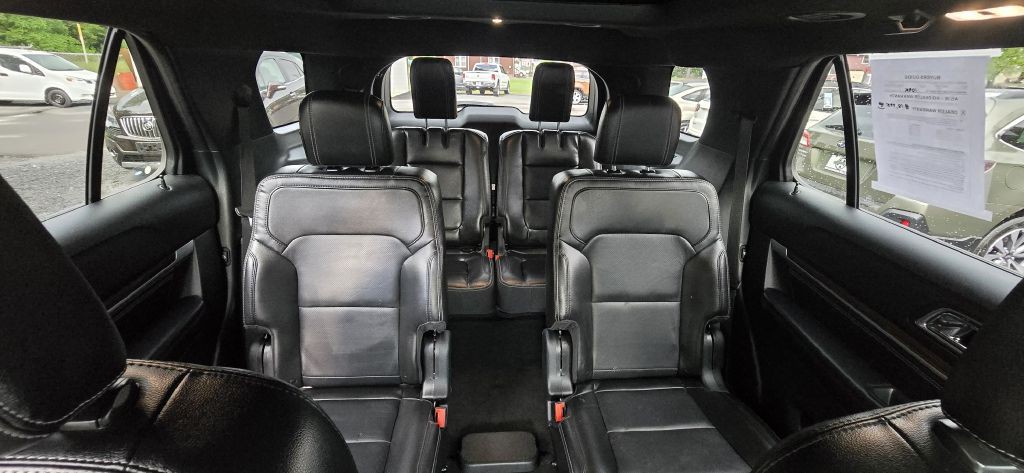 2018 Ford Explorer Image 32