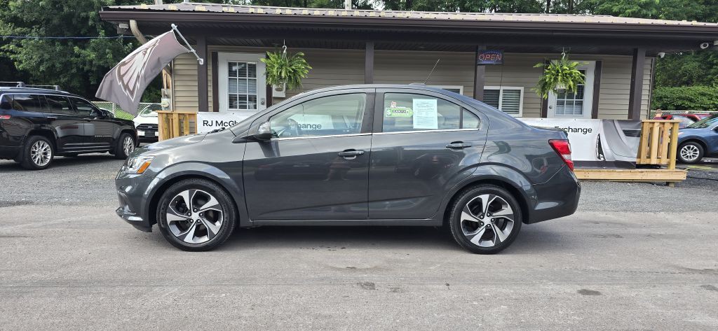 2020 Chevrolet Sonic Image 1
