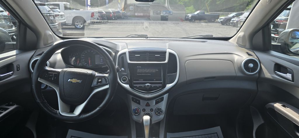 2020 Chevrolet Sonic Image 31