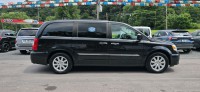 Image for 2016 Chrysler Town & Country Touring ID: 6654456