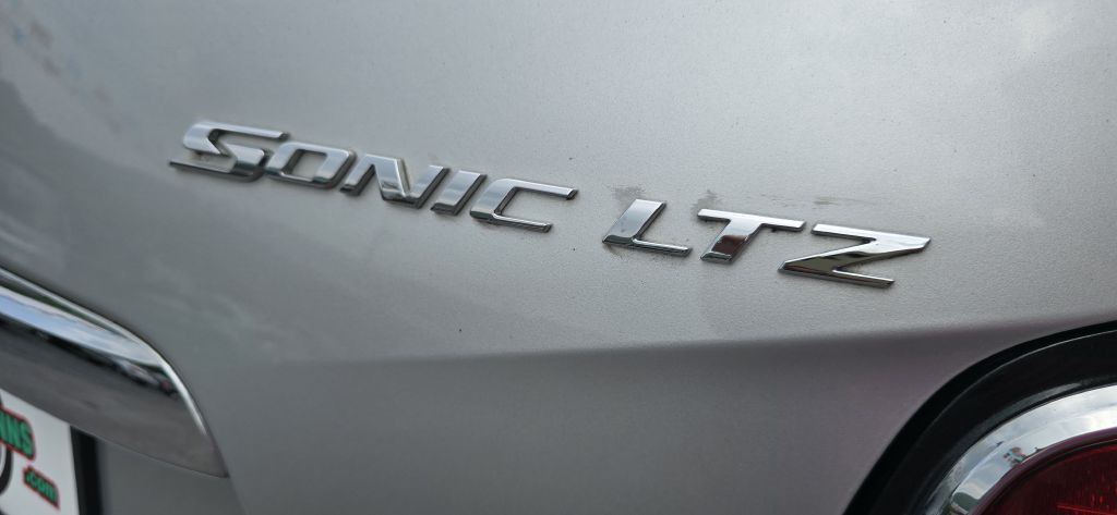 2012 Chevrolet Sonic Image 7