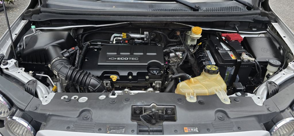 2012 Chevrolet Sonic Image 9