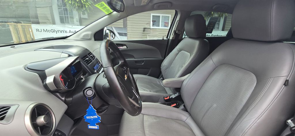 2012 Chevrolet Sonic Image 15