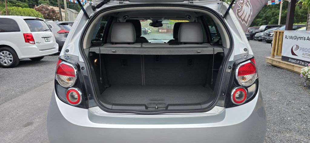 2012 Chevrolet Sonic Image 19