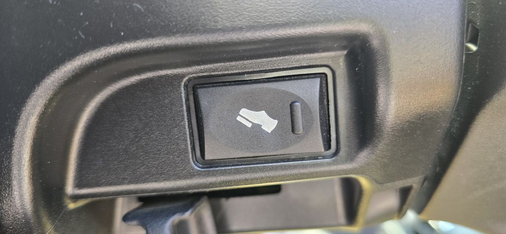 2016 RAM 1500 Image 16