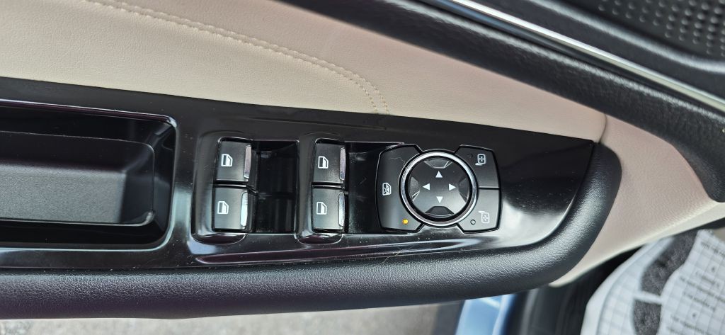 2019 Ford Edge Image 12