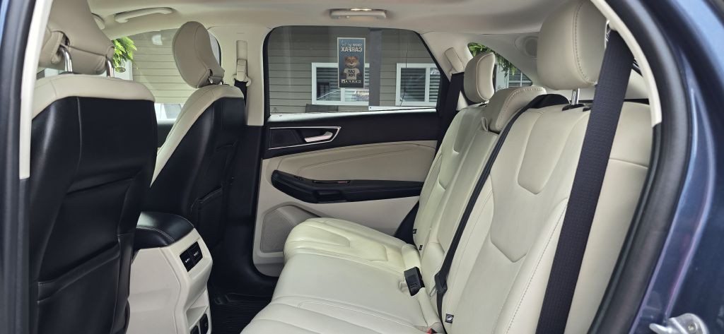 2019 Ford Edge Image 23